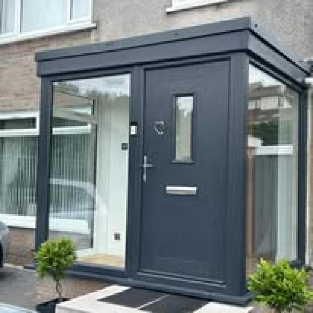 STUNNING PORCH IN BEARSDEN 